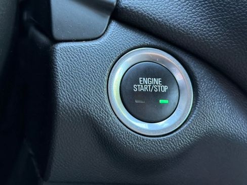 Used 2020 Chevrolet Equinox LT FWD image 24