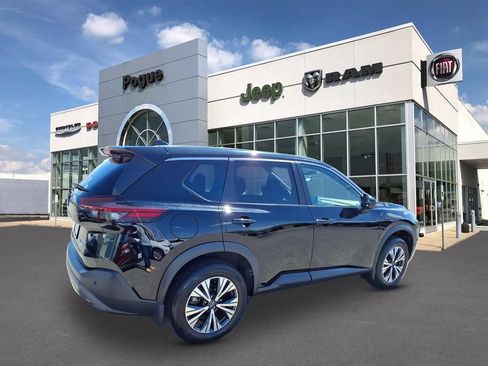Used 2023 Nissan Rogue SV AWD/4WD image 2