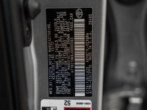 Used 2018 Toyota Camry XLE image 38