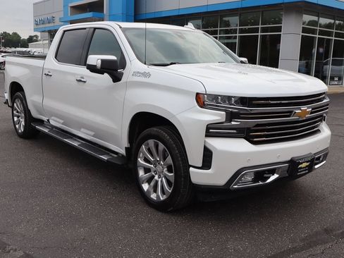 Used 2019 Chevrolet Silverado 1500 High Country AWD/4WD image 2