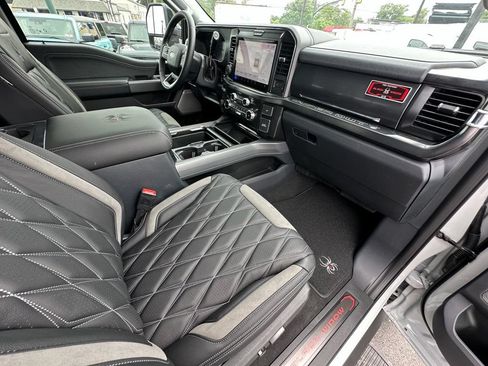 New 2026 Ford F250 Lariat w/ Black Appearance Package AWD/4WD image 22
