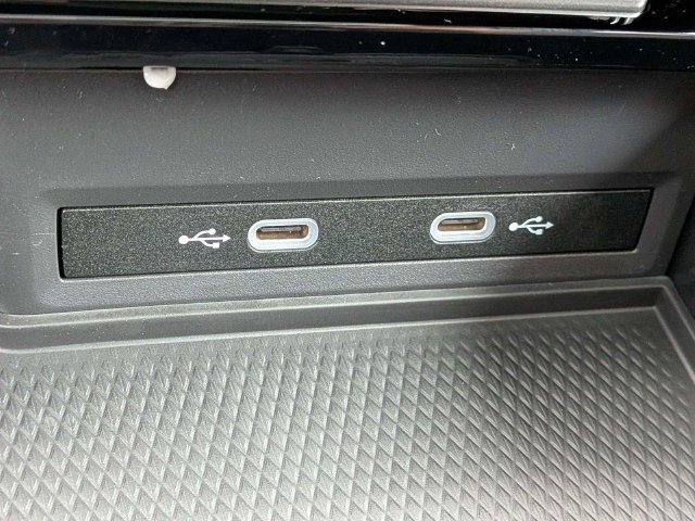 New 2026 Volkswagen Atlas SE FWD image 24