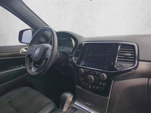 Used 2019 Jeep Grand Cherokee Altitude RWD image 27