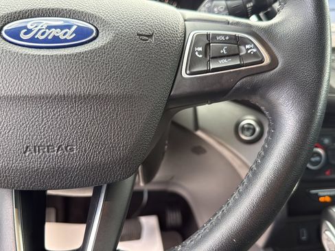 Used 2019 Ford Escape SEL FWD image 13