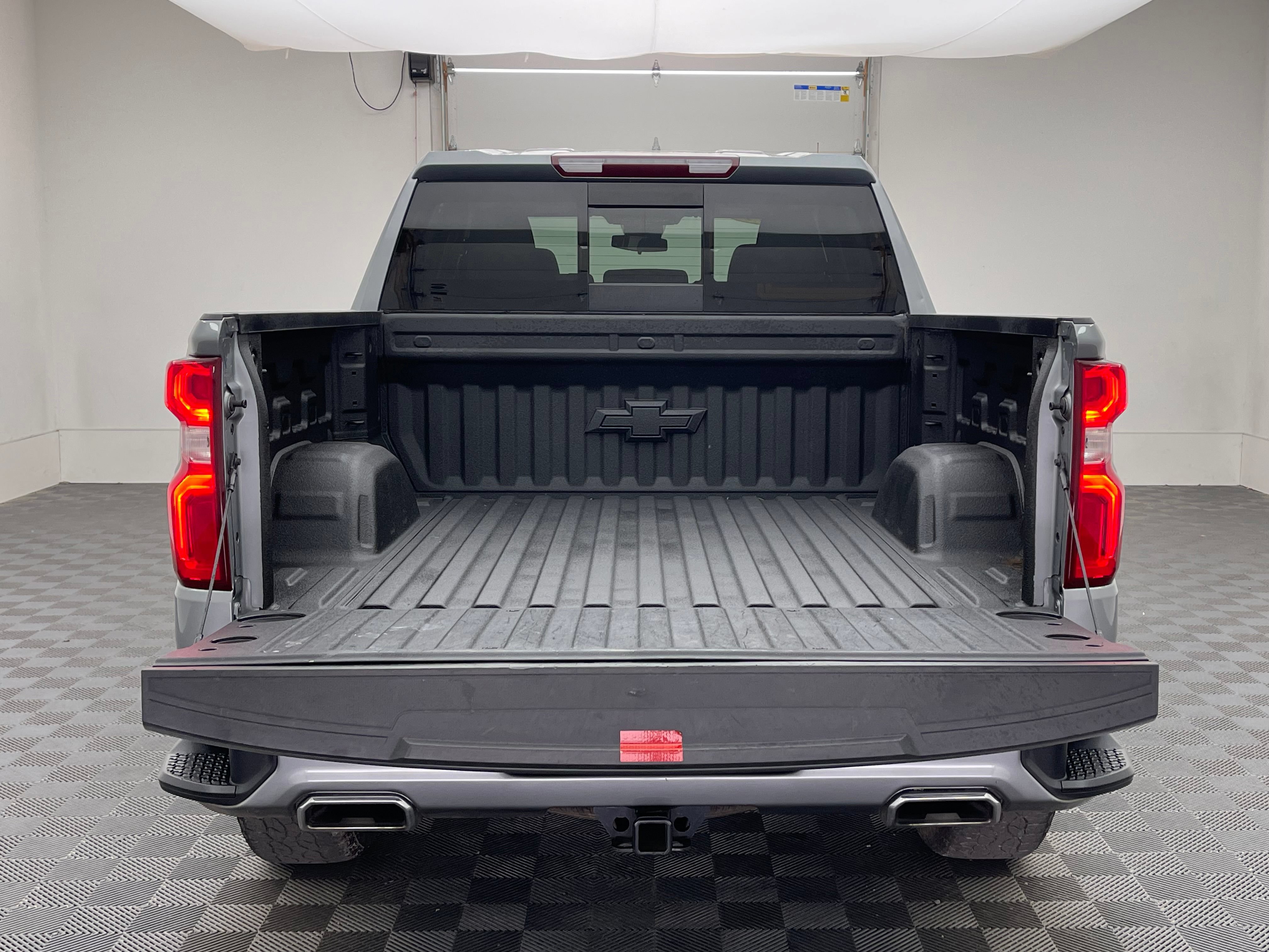 Used 2024 Chevrolet Silverado 1500 RST w/ Convenience Package II AWD/4WD image 8