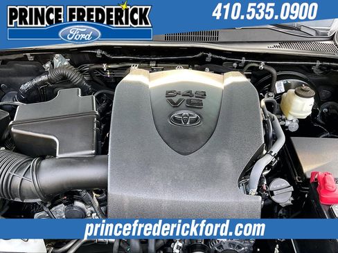 Used 2022 Toyota Tacoma TRD Sport w/ Technology Package image 10