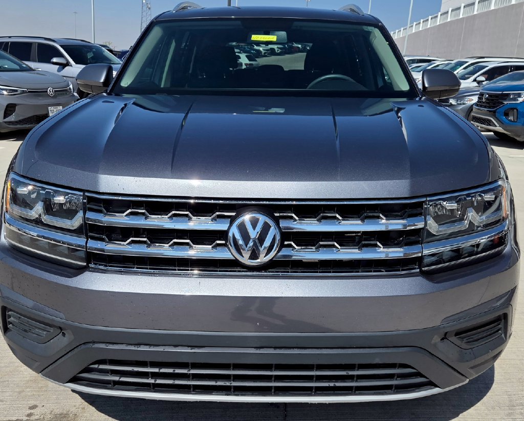 Used 2018 Volkswagen Atlas Launch Edition FWD image 4