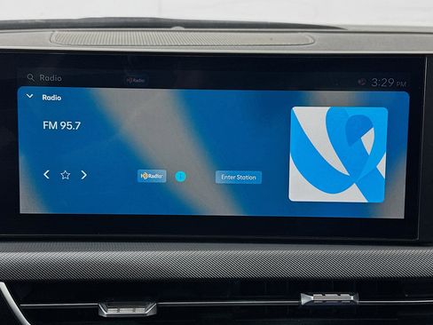 Used 2025 Hyundai Sonata SEL FWD image 21