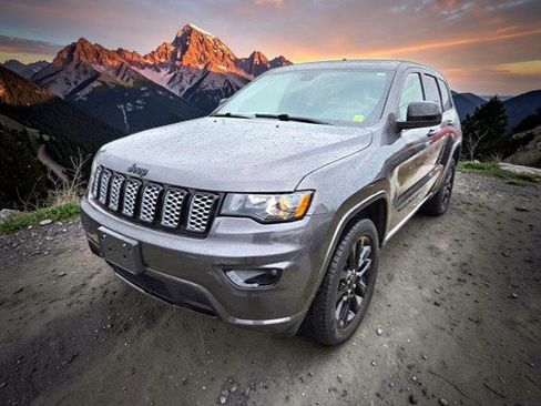 Certified 2020 Jeep Grand Cherokee Altitude AWD/4WD image 2