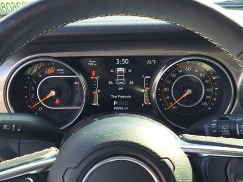 Used 2018 Jeep Wrangler Unlimited Sahara w/ LED Lighting Group image 23