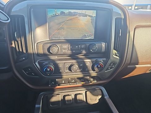 Used 2015 Chevrolet Silverado 1500 High Country w/ High Country Premium Package image 27