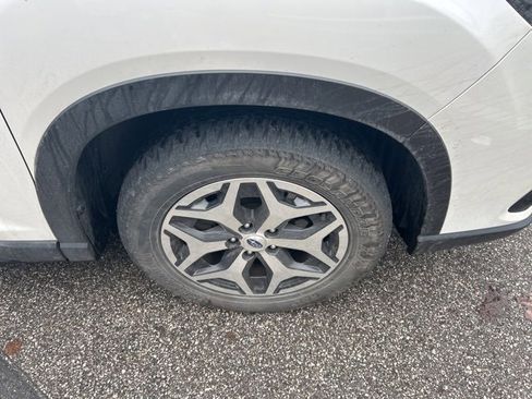 Certified 2022 Subaru Forester Premium image 15