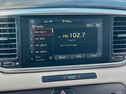Used 2021 Kia Sportage LX FWD image 14