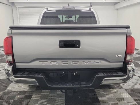 Used 2021 Toyota Tacoma SR5 RWD image 5