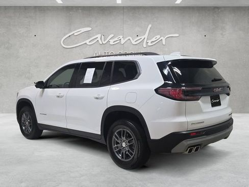 Used 2025 GMC Acadia Elevation image 14