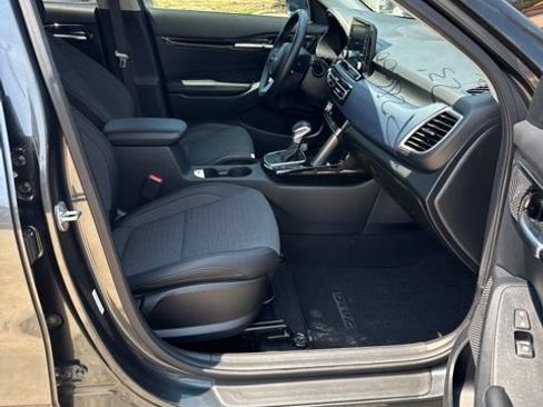 Used 2023 Kia Seltos S FWD image 15