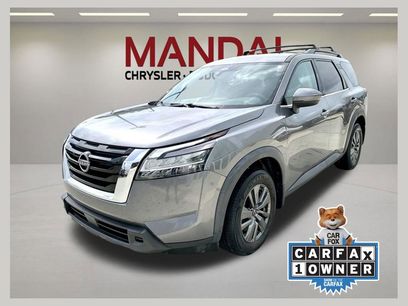 Used 2022 Nissan Pathfinder SV