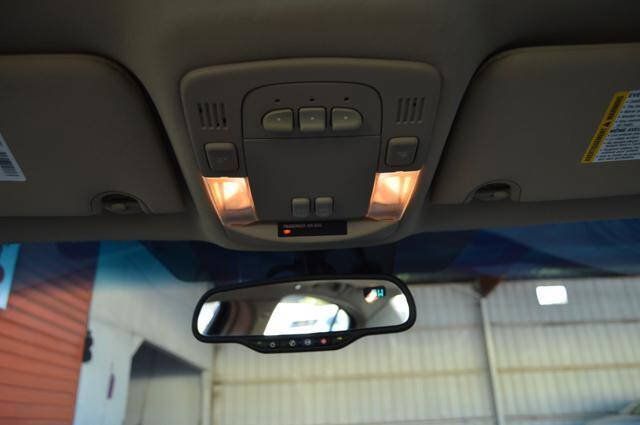 Used 2008 Buick Lucerne CXS FWD image 23