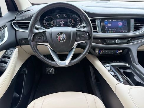 Used 2023 Buick Enclave Essence FWD image 22