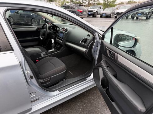 Used 2019 Subaru Legacy 2.5i AWD/4WD image 9