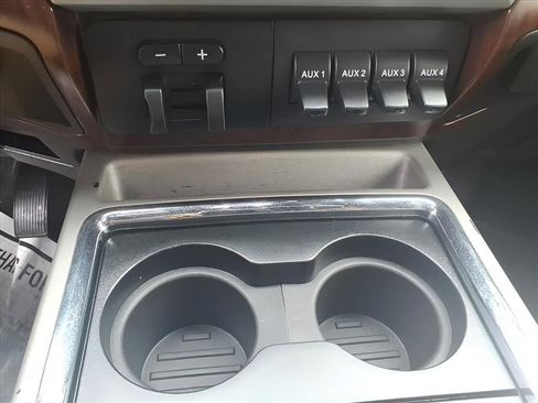 Used 2015 Ford F250 Lariat w/ Lariat Ultimate Package image 12