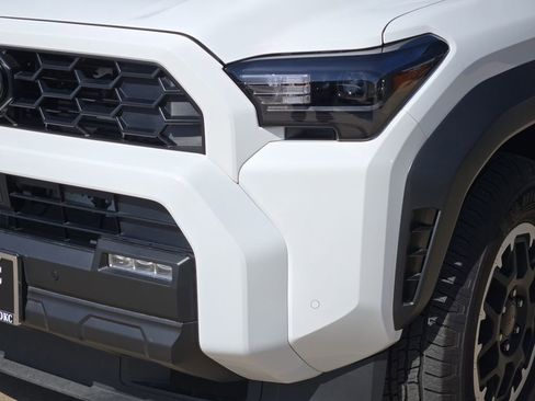 Used 2025 Toyota 4Runner TRD Off-Road AWD/4WD image 30