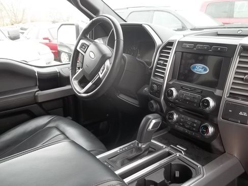 Used 2018 Ford F150 Platinum w/ Equipment Group 701A Luxury AWD/4WD image 5