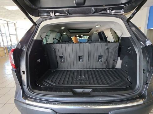Used 2023 Subaru Ascent Touring AWD/4WD image 25