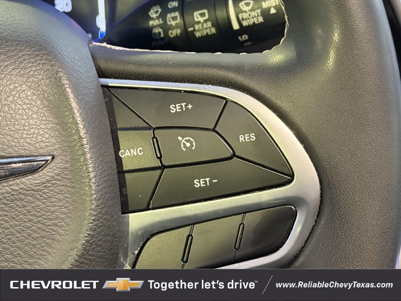 Used 2022 Chrysler Voyager LX FWD image 15