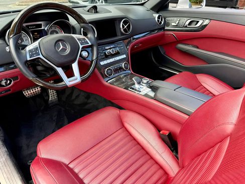 Used 2013 Mercedes-Benz SL 550 w/ Premium Pkg image 37
