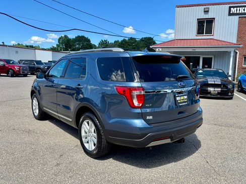Used 2019 Ford Explorer XLT w/ Equipment Group 202A AWD/4WD image 6