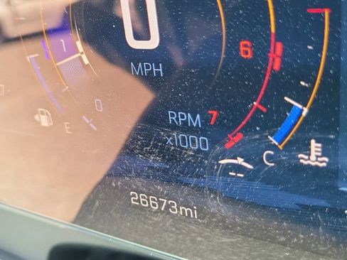Used 2026 Chevrolet Traverse LT FWD image 29
