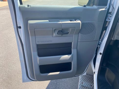 Used 2013 Ford E-350 and Econoline 350 Extended Super Duty w/ PWR Group image 9