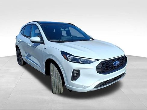 New 2026 Ford Escape ST-Line Elite w/ Premium Technology Package AWD/4WD image 16