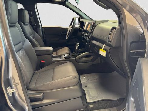 New 2026 Nissan Frontier SV w/ SV Convenience Package AWD/4WD image 16