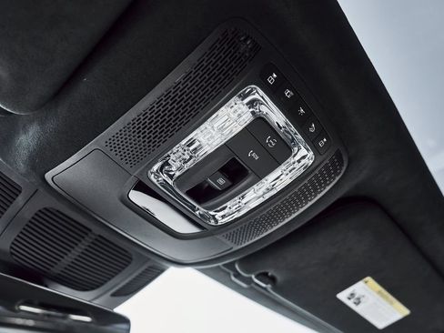 Used 2025 Mercedes-Benz GLS 63 AMG 4MATIC image 86