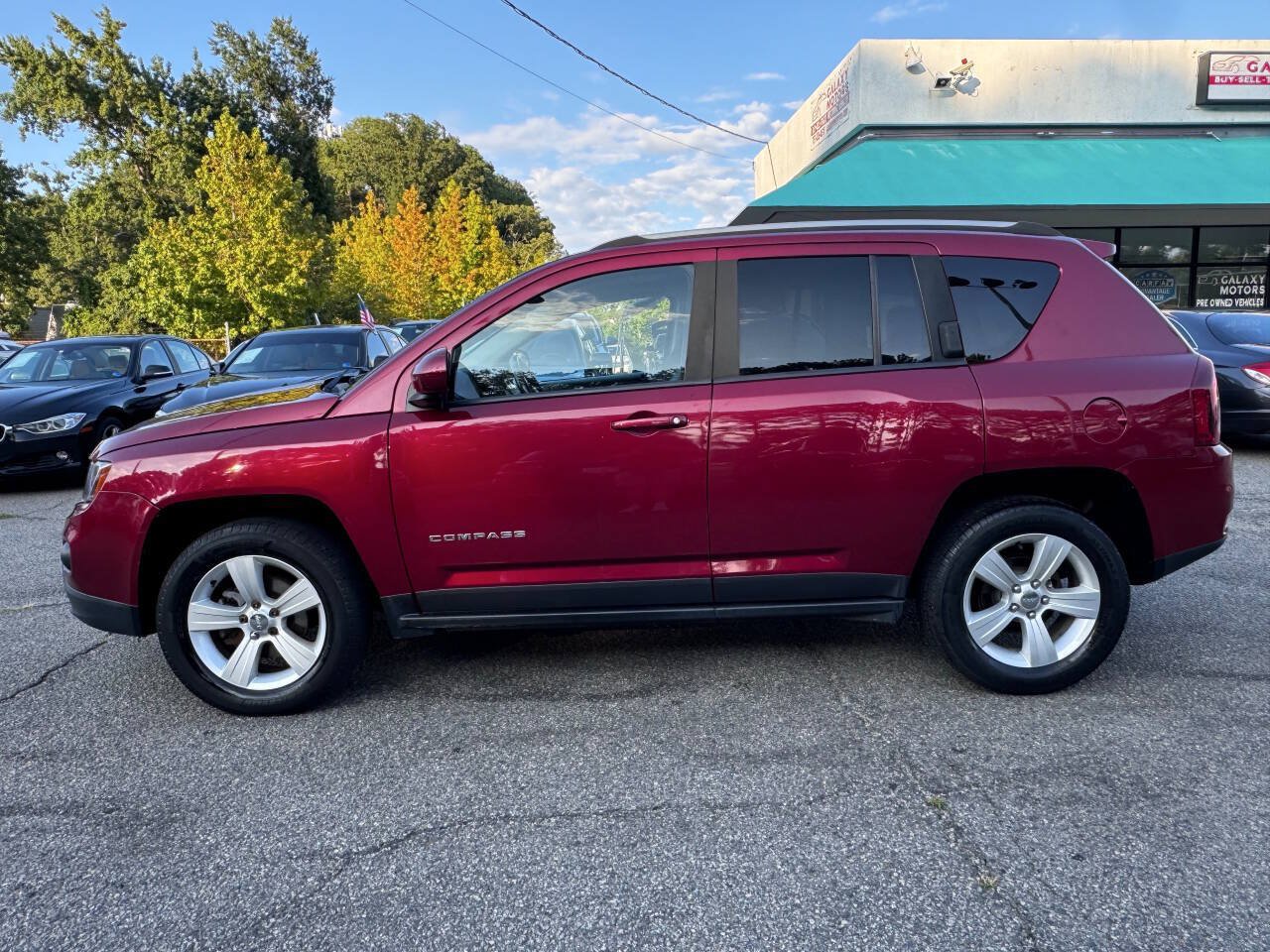Used 2016 Jeep Compass Latitude AWD/4WD image 4