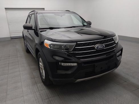 Used 2024 Ford Explorer XLT w/ Equipment Group 202A image 14