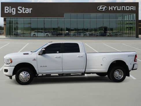 Used 2024 RAM 3500 Lone Star w/ Sport Appearance Package AWD/4WD image 2