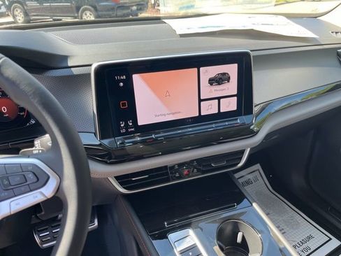 New 2026 Volkswagen Atlas Peak Edition image 21