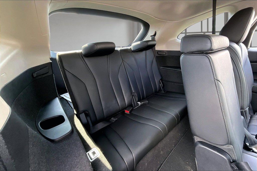 Certified 2024 Acura MDX SH-AWD image 28