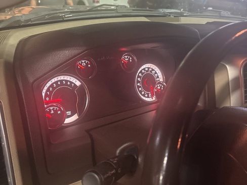 Used 2018 RAM 1500 Big Horn image 5