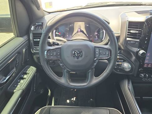 Used 2025 RAM 1500 Limited AWD/4WD image 10