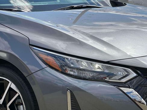 Used 2024 Nissan Sentra SR w/ SR Premium Package FWD image 8