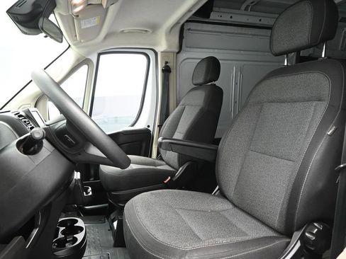Used 2022 RAM ProMaster 2500 image 9