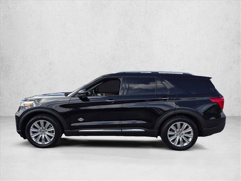 Used 2023 Ford Explorer King Ranch w/ Technology Package RWD image 8