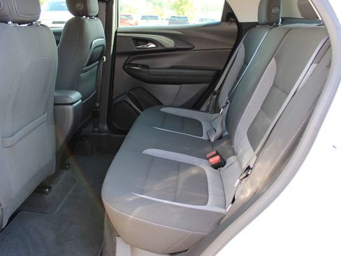 Used 2023 Chevrolet TrailBlazer LS FWD image 31