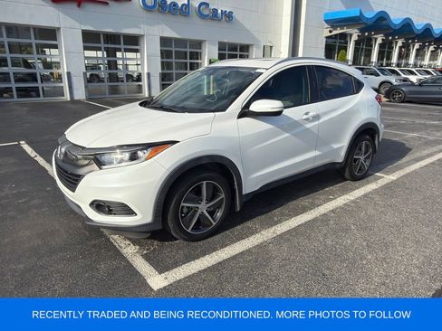 Used 2022 Honda HR-V EX image 2