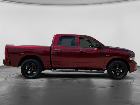 Used 2018 RAM 1500 Express w/ Express Value Package RWD image 10