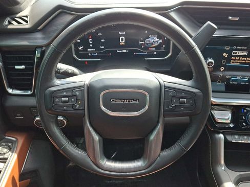 Used 2024 GMC Sierra 2500 Denali Ultimate AWD/4WD image 23